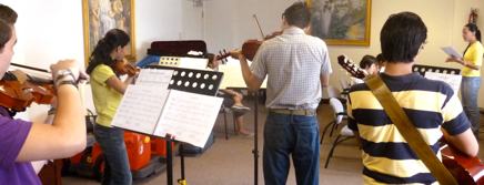 Learning hymns with the Viola and Violin
